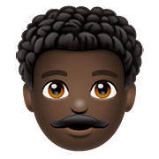 👨🏿‍🦱 Emoji Homem: Pele Escura E Cabelo Cacheado na WhatsApp 2.20.198.15.