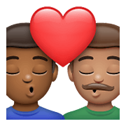 👨🏾‍❤️‍💋‍👨🏽 Emoji Beijo - Homem: Pele Morena Escura, Homem: Pele Morena na WhatsApp 2.21.23.23.