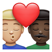 Emoji 👨🏼‍❤️‍💋‍👨🏿 Bacio Tra Coppia - Uomo: Carnagione Abbastanza Chiara, Uomo: Carnagione Scura su WhatsApp 2.21.23.23.