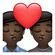 🧑🏿‍❤️‍💋‍🧑🏿 Emoji Beijo: Pessoa, Pessoa, Pele Escura na WhatsApp 2.21.23.23.