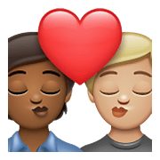 🧑🏾‍❤️‍💋‍🧑🏼 Emoji Beijo: Pessoa, Pessoa, Pele Morena Escura, Pele Morena Clara na WhatsApp 2.21.23.23.