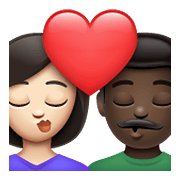 👩🏻‍❤️‍💋‍👨🏿 Emoji Beso - Mujer: Tono De Piel Claro, Hombre: Tono De Piel Oscuro en WhatsApp 2.21.23.23.