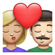 Emoji 👩🏼‍❤️‍💋‍👨🏻 Bacio Tra Coppia - Donna: Carnagione Abbastanza Chiara, Uomo: Carnagione Chiara su WhatsApp 2.21.23.23.