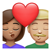 👩🏽‍❤️‍💋‍👨🏼 Emoji Beso - Mujer: Tono De Piel Medio, Hombre: Tono De Piel Claro Medio en WhatsApp 2.21.23.23.