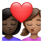 Emoji 👩🏿‍❤️‍💋‍👩🏽 Bacio Tra Coppia - Donna: Carnagione Scura, Donna: Carnagione Olivastra su WhatsApp 2.21.23.23.