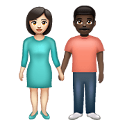 👩🏻‍🤝‍👨🏿 Emoji Mann und Frau halten Hände: helle Hautfarbe, dunkle Hautfarbe WhatsApp 2.21.23.23.