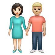 👩🏻‍🤝‍👨🏼 Emoji Mann und Frau halten Hände: helle Hautfarbe, mittelhelle Hautfarbe WhatsApp 2.21.23.23.