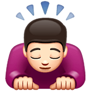 Emoji 🙇🏻‍♂️ Uomo Che Fa Inchino Profondo: Carnagione Chiara su WhatsApp 2.22.8.79.