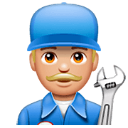 Emoji 👨🏼‍🔧 Meccanico Uomo: Carnagione Abbastanza Chiara su WhatsApp 2.22.8.79.