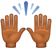 🙌🏾 Emoji Mãos Para Cima: Pele Morena Escura na WhatsApp 2.22.8.79.