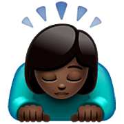 🙇🏿‍♀️ Emoji Mujer Haciendo Una Reverencia: Tono De Piel Oscuro en WhatsApp 2.22.8.79.