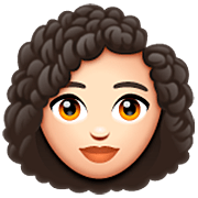 👩🏻‍🦱 Emoji Frau: helle Hautfarbe, lockiges Haar WhatsApp 2.22.8.79.