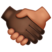 🫱🏿‍🫲🏽 Emoji Handschlag: dunkle Hautfarbe, mittlere Hautfarbe WhatsApp 2.23.2.72.
