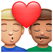 👨🏼‍❤️‍💋‍👨🏽 Emoji sich küssendes Paar - Mann: mittelhelle Hautfarbe, Mann: mittlere Hautfarbe WhatsApp 2.23.2.72.