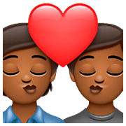 🧑🏾‍❤️‍💋‍🧑🏾 Emoji Beijo: Pessoa, Pessoa, Pele Morena Escura na WhatsApp 2.23.2.72.