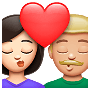 👩🏻‍❤️‍💋‍👨🏼 Emoji Beso - Mujer: Tono De Piel Claro, Hombre: Tono De Piel Claro Medio en WhatsApp 2.23.2.72.