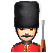 Emoji 💂🏻‍♂️ Guardia Uomo: Carnagione Chiara su WhatsApp 2.23.2.72.