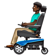 👨🏿‍🦼 Emoji Homem Em Cadeira De Rodas Motorizada: Pele Escura na WhatsApp 2.23.2.72.