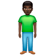 🧍🏿‍♂️ Emoji stehender Mann: dunkle Hautfarbe WhatsApp 2.23.2.72.
