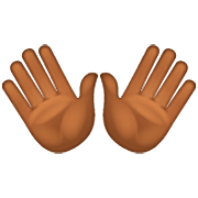 👐🏾 Emoji Mãos Abertas: Pele Morena Escura na WhatsApp 2.23.2.72.