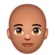 🧑🏽‍🦲 Emoji Erwachsener: mittlere Hautfarbe, Glatze WhatsApp 2.23.2.72.