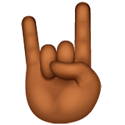 🤘🏾 Emoji Saudação Do Rock: Pele Morena Escura na WhatsApp 2.23.2.72.