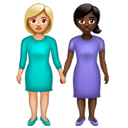 Emoji 👩🏼‍🤝‍👩🏿 Due Donne Che Si Tengono Per Mano: Carnagione Abbastanza Chiara E Carnagione Scura su WhatsApp 2.23.2.72.